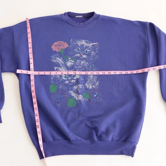 Vintage  Purple with Cats and Flowers Crewneck Sweater - Picture 4 of 12